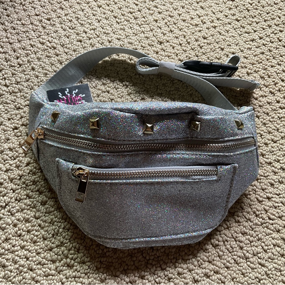 NWT Fannypack